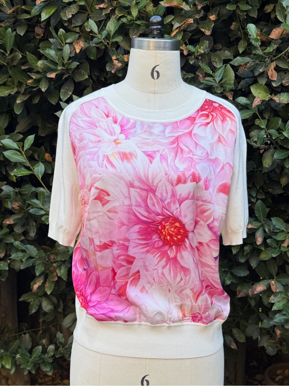 NWT Escada "Samdi" mixed media top - Size M